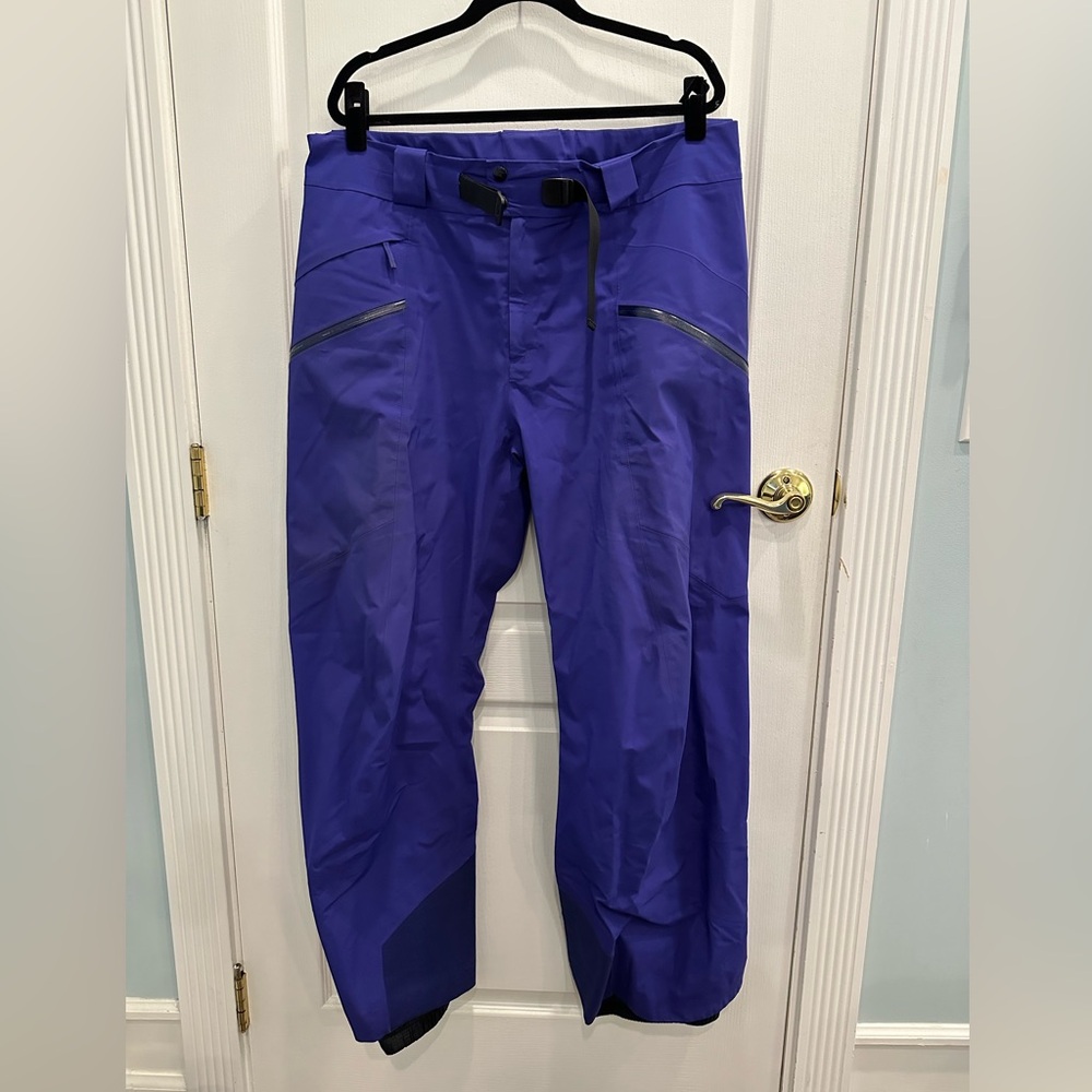 Men’s Arc’Teryx Sabre SV pant Squid Ink XL (Repaired by Arc’Teryx)